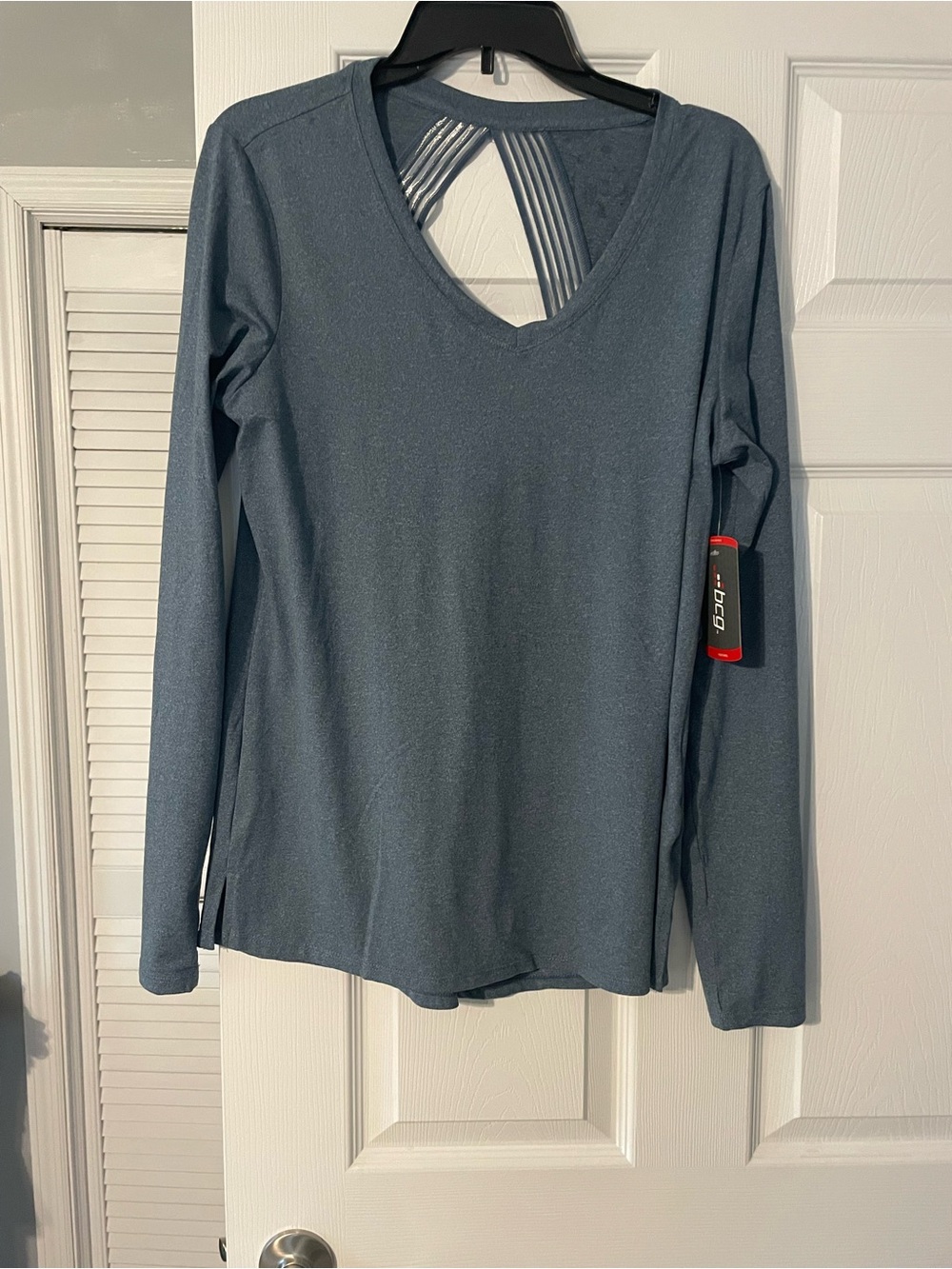 NWT BCG Legion Blue Strappy Back V-Neck I Long Sleeve Top - 0515 - Picture 2 of 3